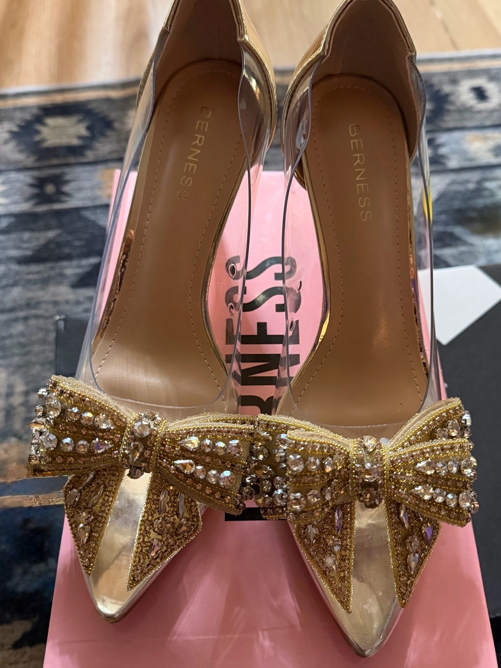 Gold Bow Embellished Pointed-Toe Pumps